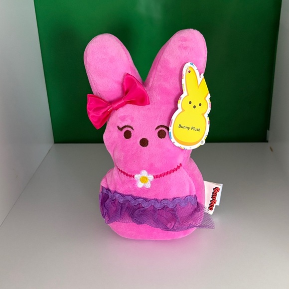 It’s Easter!!!  Cute plastic egg with a cute surprise inside No Candy!! - Picture 2 of 7